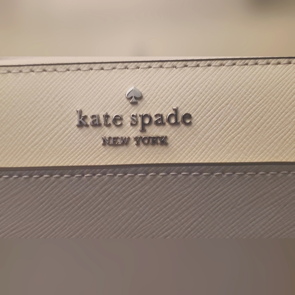 Kate Spade Wallet - Picture 2 of 8